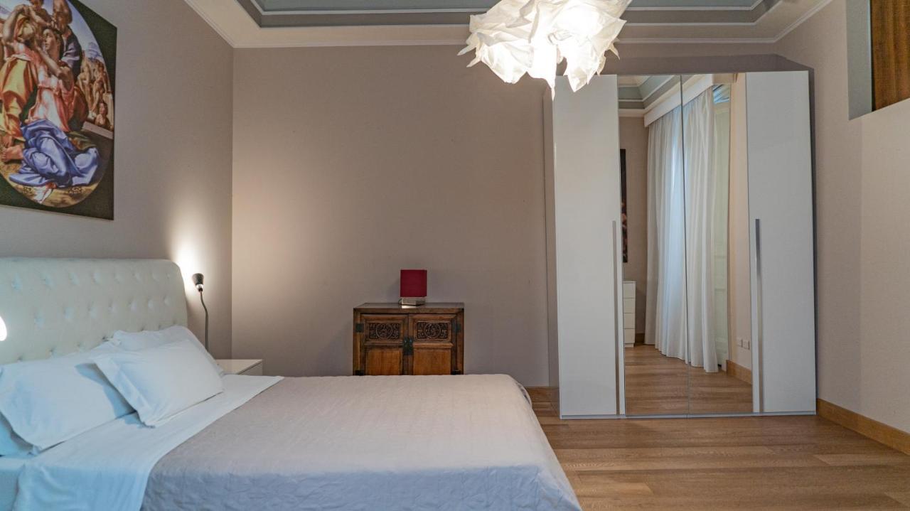 Duca Di Sarro Le Suites Catane Extérieur photo